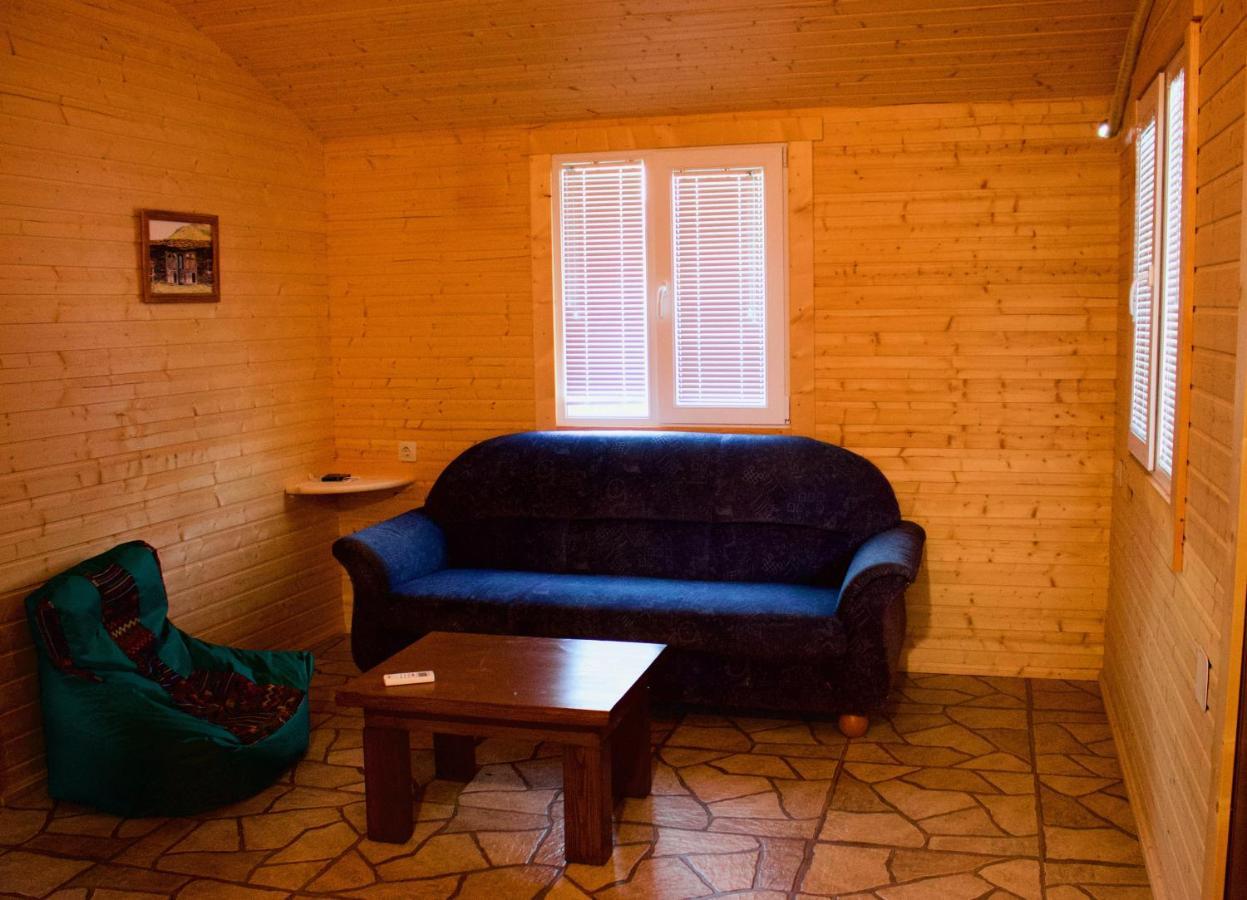 Finca Idoize Camping Hotel Akhmeta Exteriör bild