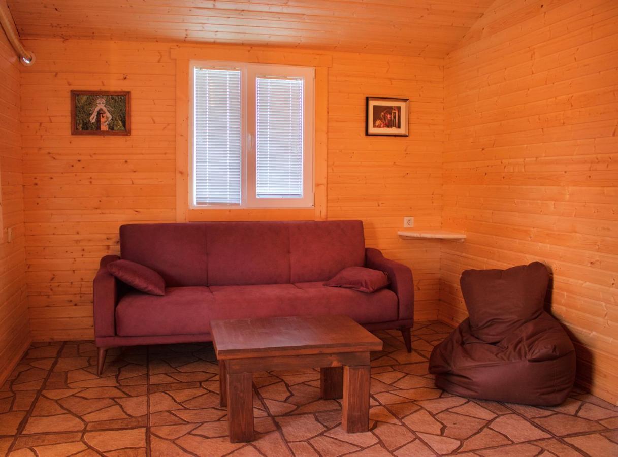 Finca Idoize Camping Hotel Akhmeta Exteriör bild