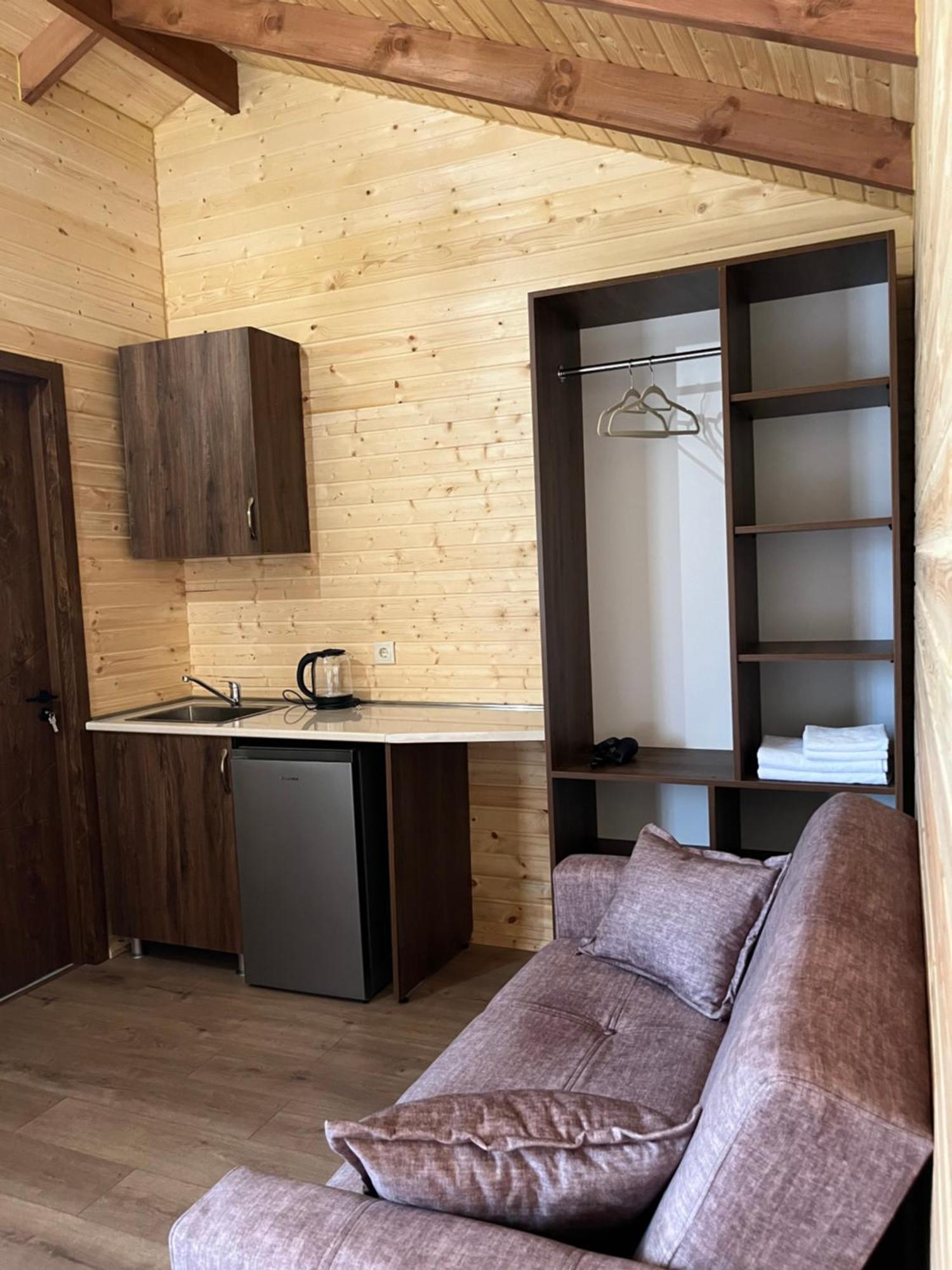 Finca Idoize Camping Hotel Akhmeta Exteriör bild