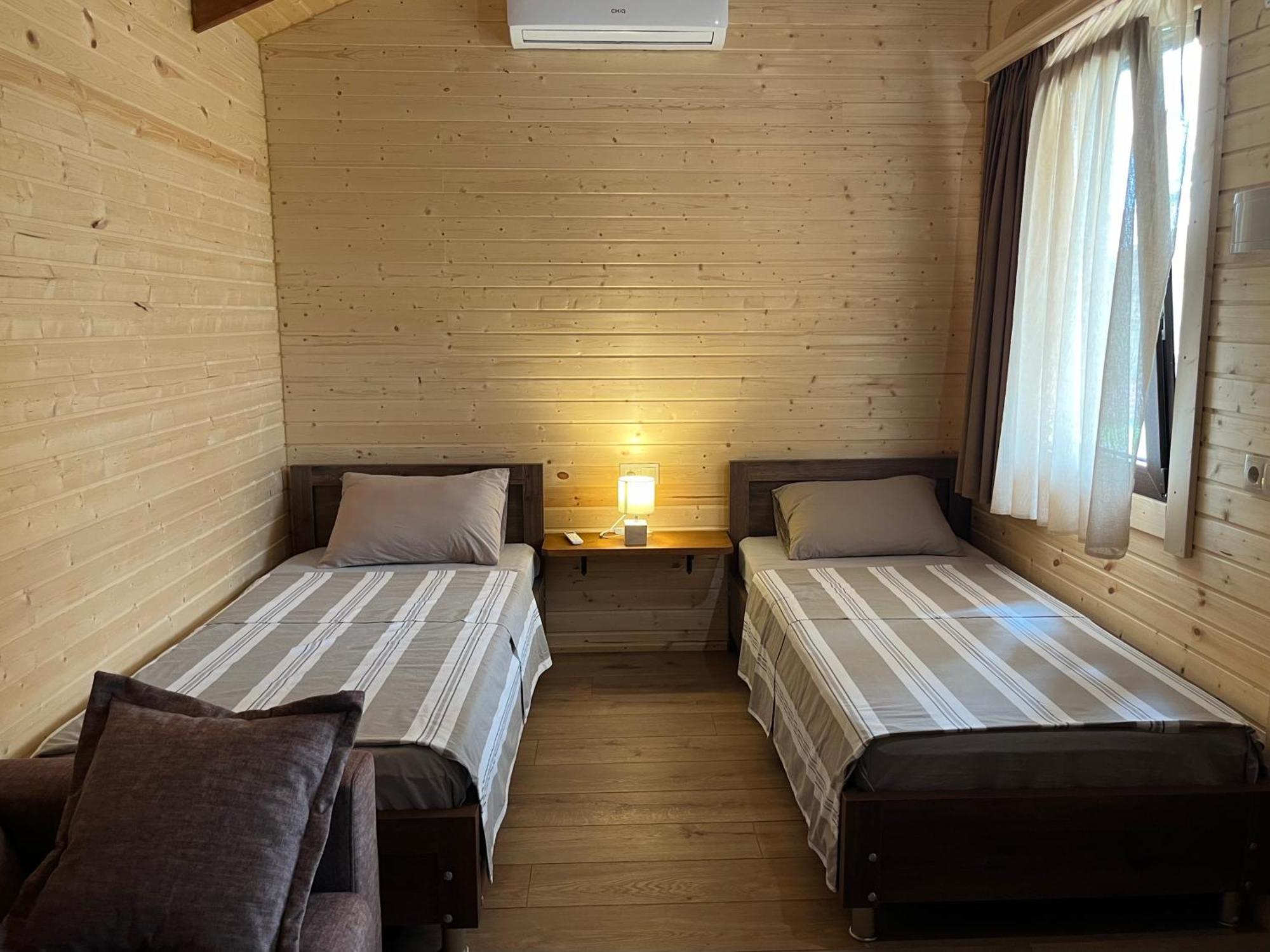 Finca Idoize Camping Hotel Akhmeta Exteriör bild