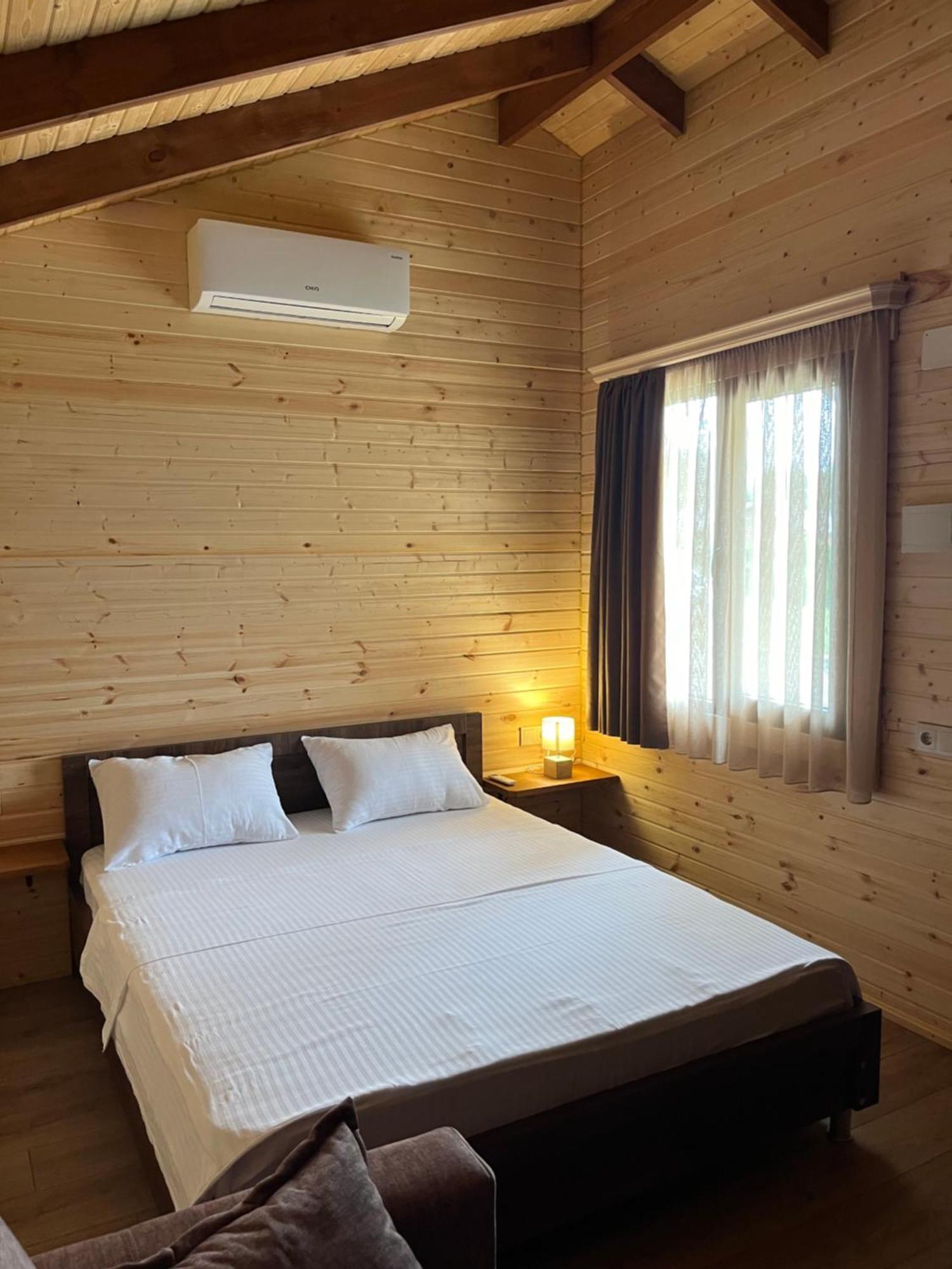 Finca Idoize Camping Hotel Akhmeta Exteriör bild